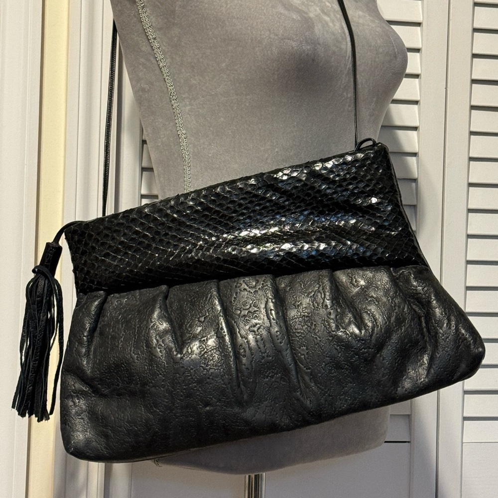 Vintage Textured Black Shoulder Bag